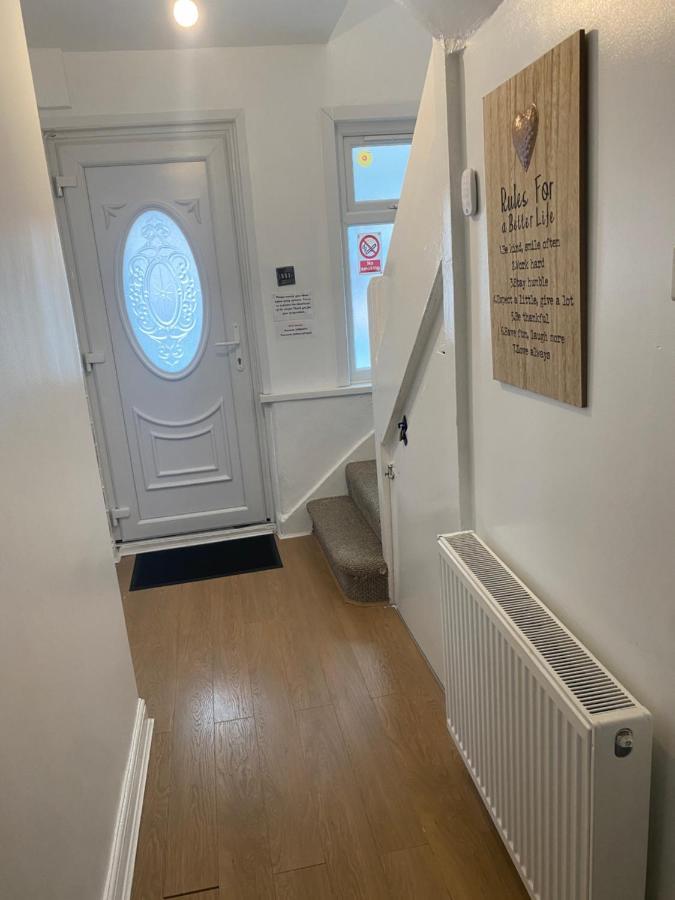Holiday home Hameway House- Stunning 4 Bedroom House With A Spacious Kitchen London