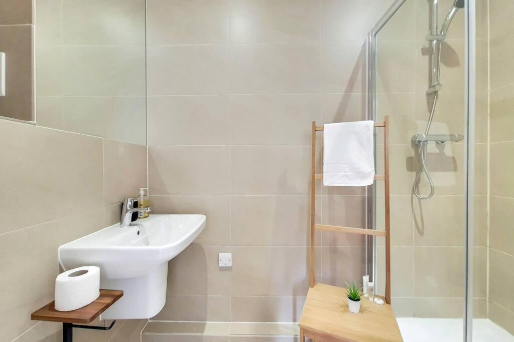 Appartement Br6 - Beautiful 1 Bed Flat In Heart Of Borough Londen