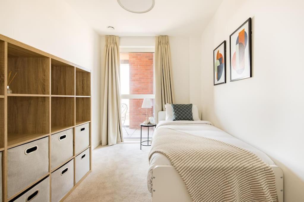 Wild Roses Serviced - Upton Park London
