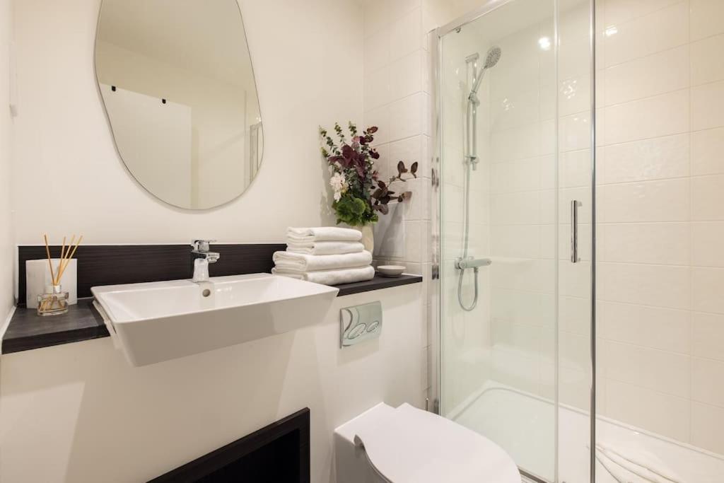 Apartment Wild Roses Serviced - Upton Park