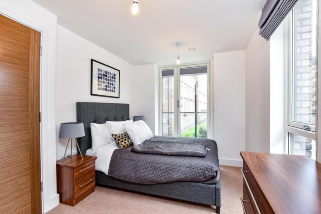 Luxury 2 Bedroom 2 Bathroom -borough Market/ Bridge Apartment *
