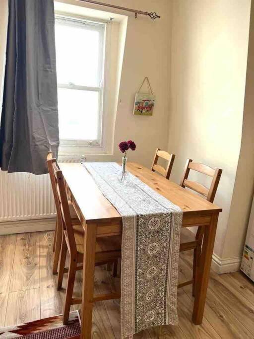 Apartamento Cosy One Bedroom Flat In *
