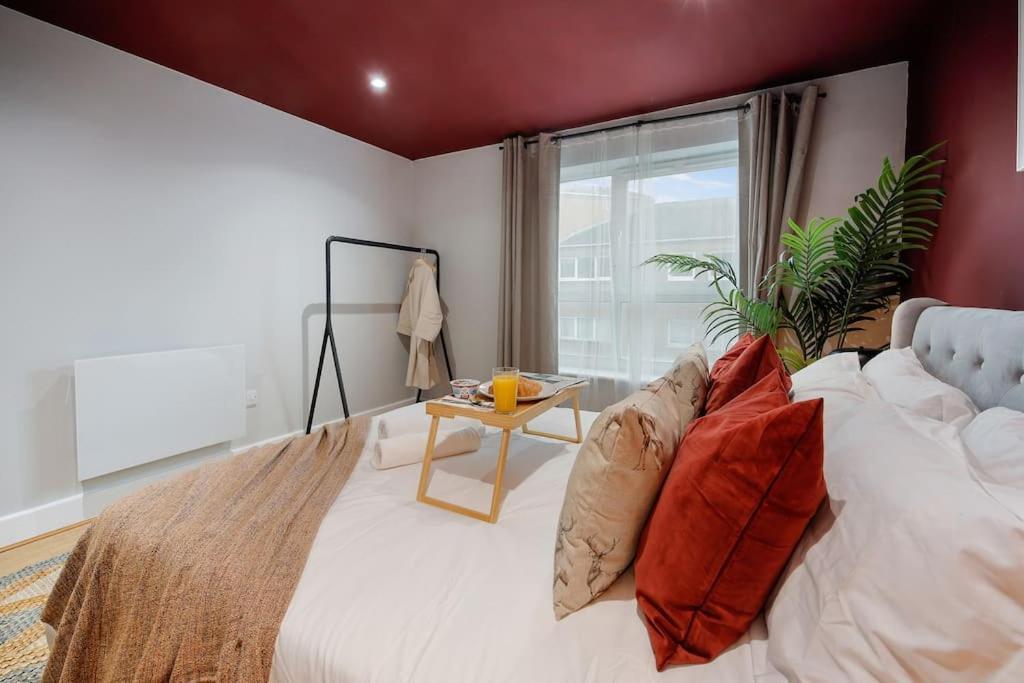 Canary Wharf By Hiatus Concierge Apartment *
