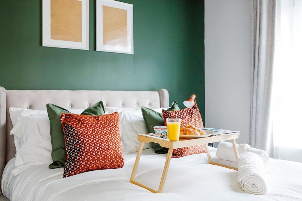 Canary Wharf By Hiatus Concierge Apartment London
