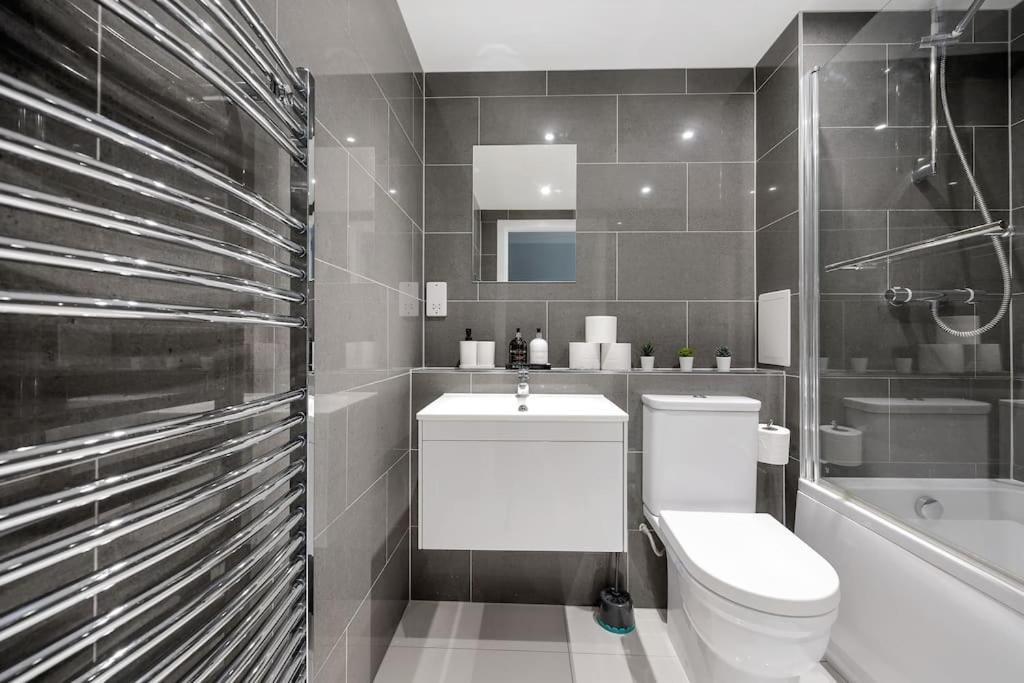 Apartment Canary Wharf By Hiatus Concierge