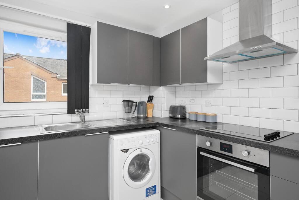 Canary Wharf By Hiatus Concierge Apartment