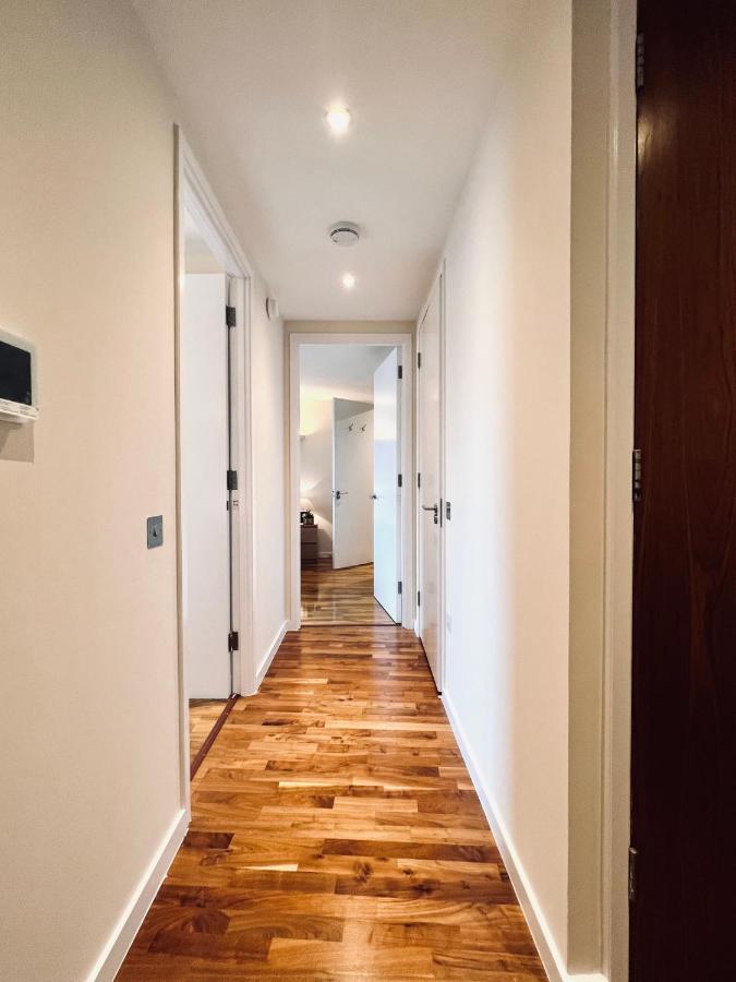 Apartment Canary Wharf, E14 9pw, 2 Bedroom