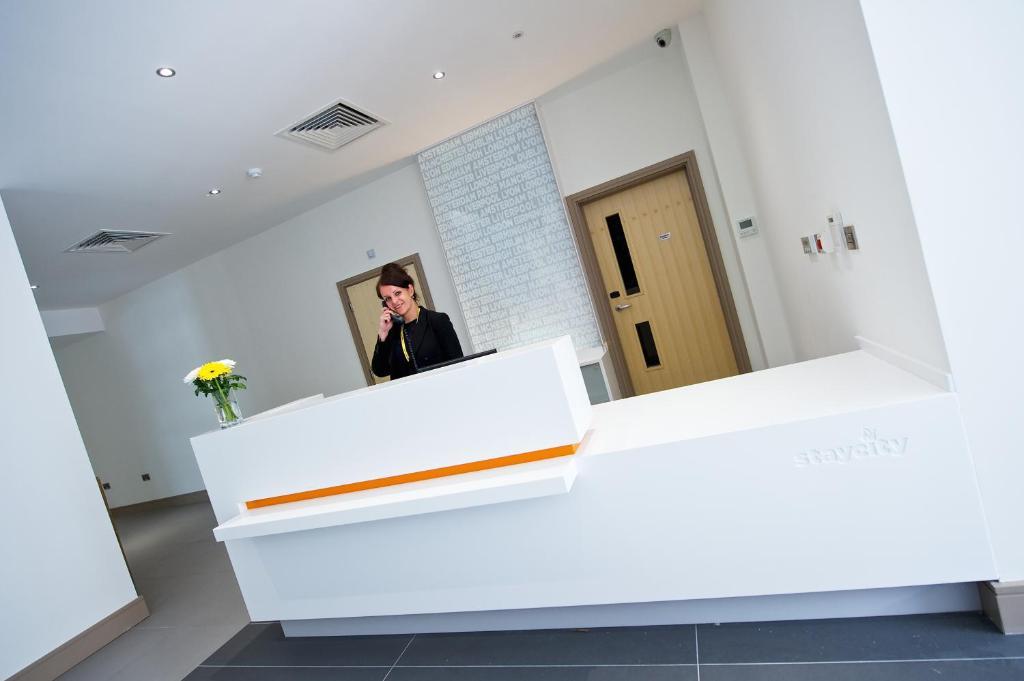 Staycity Greenwich High Road Apartahotel 3*