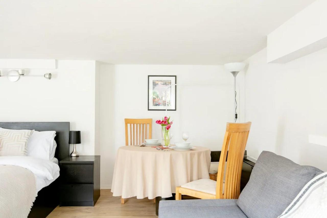 Apartamento Garden Flat On Leafy Cator Estate In Blackheath