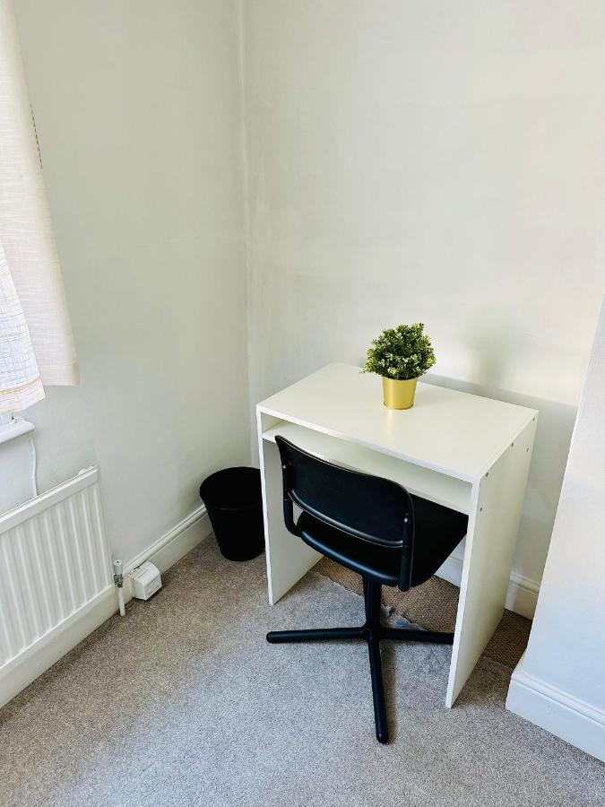 Homestay Cozy Double And Triple In Greenwich