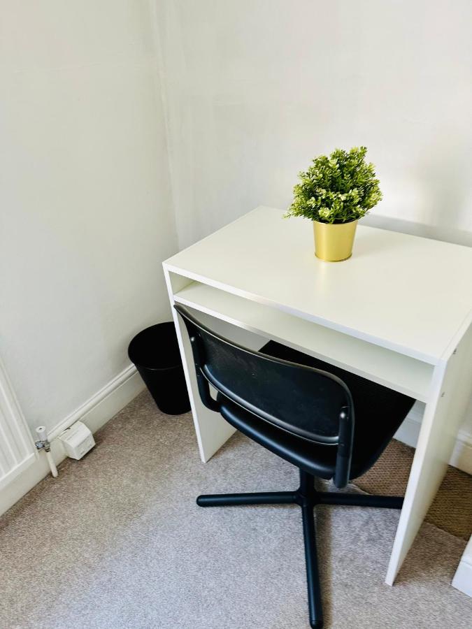 Homestay Cozy Double And Triple In Greenwich *