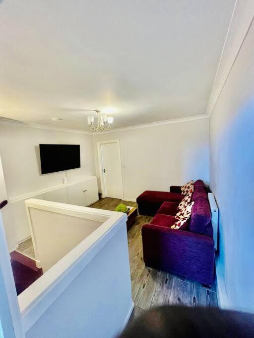 3 Bed Sky Se15 Peckham Apartment