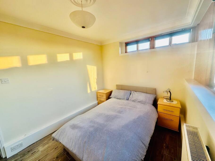 3 Bed Sky Se15 Peckham * London