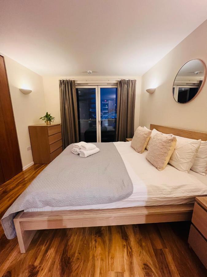 Apartment Canary Wharf, E14 9pw, 2 Bedroom