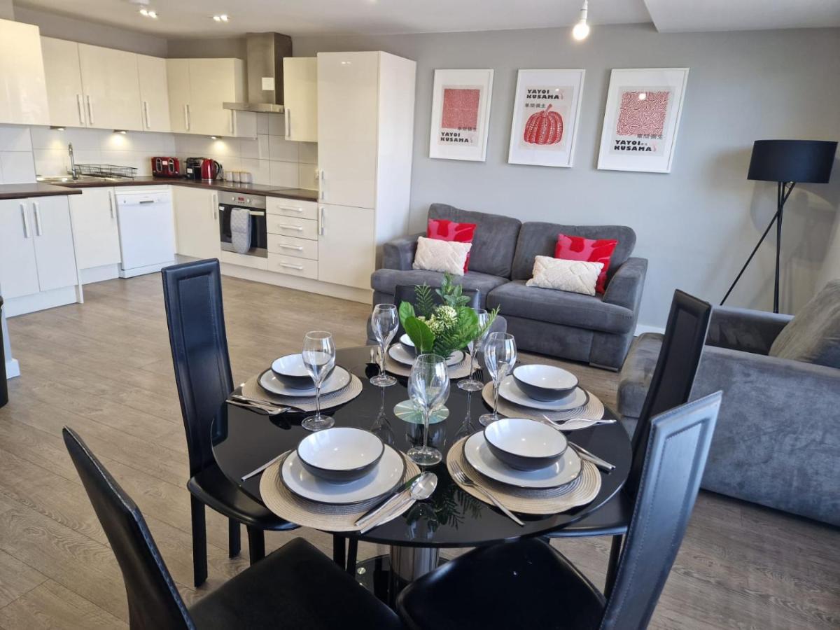 Modern 3 Bed Flat With Private Terrace In Shoreditch * London