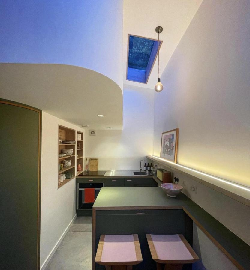 Appartement Entire On Victoria Park *