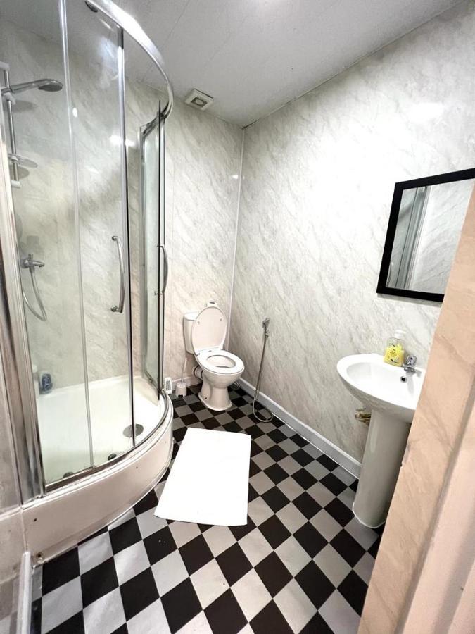 Modern Double Homestay London