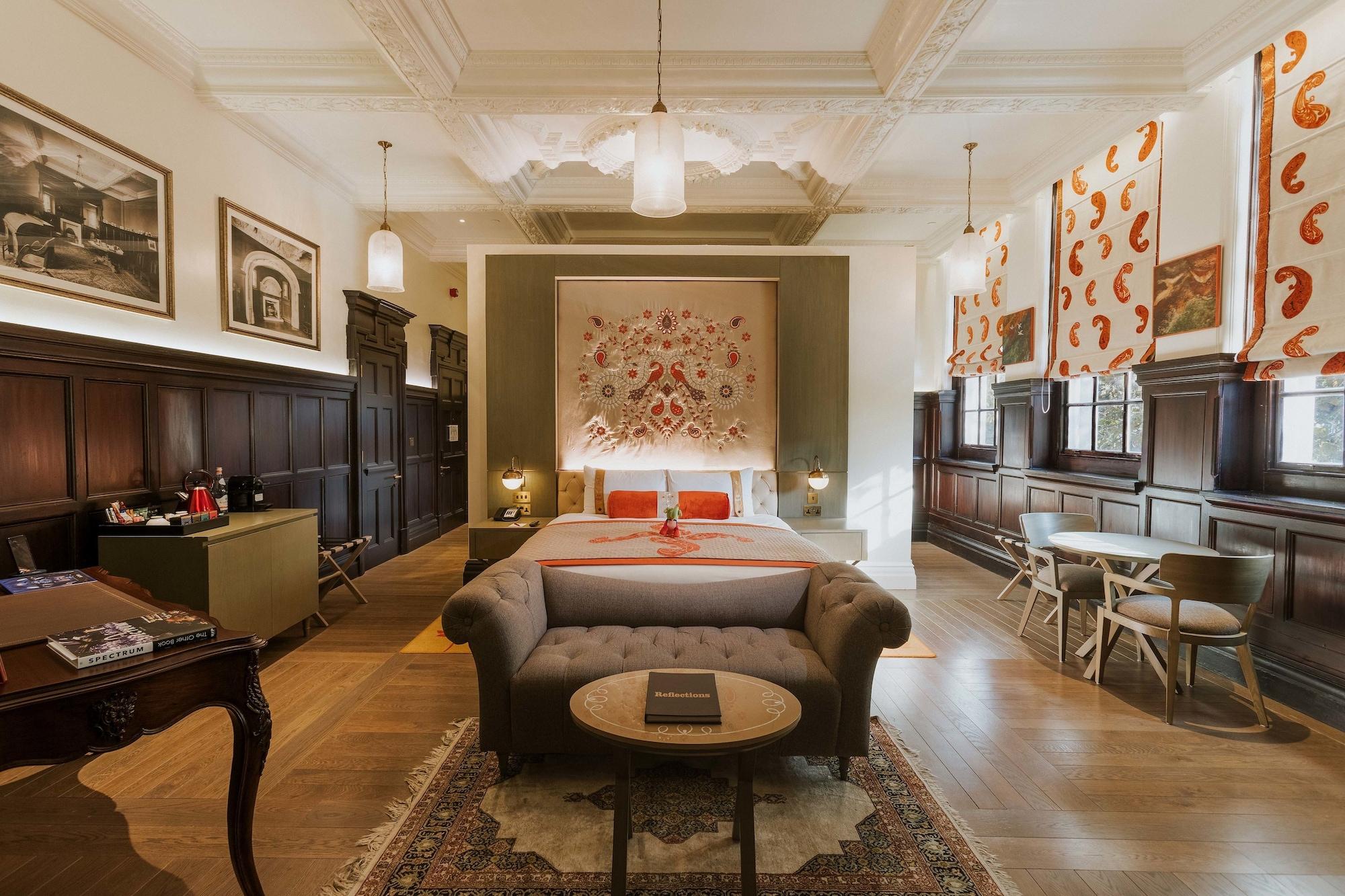 The Lalit Hotel 5*