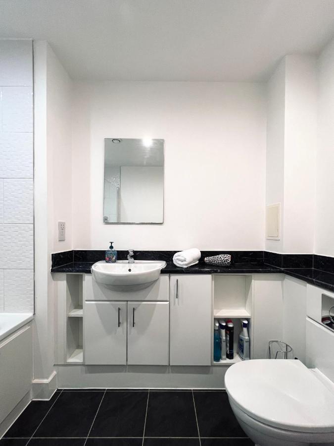 Venice Court 2bedroom * London
