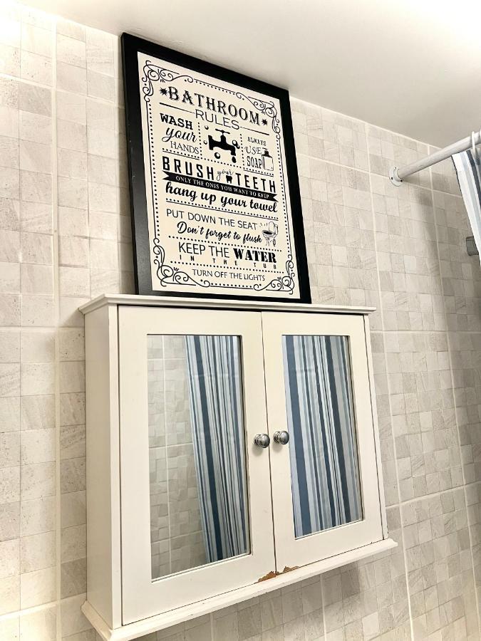 White Chapel Holiday 2 Bedroom Apartment London