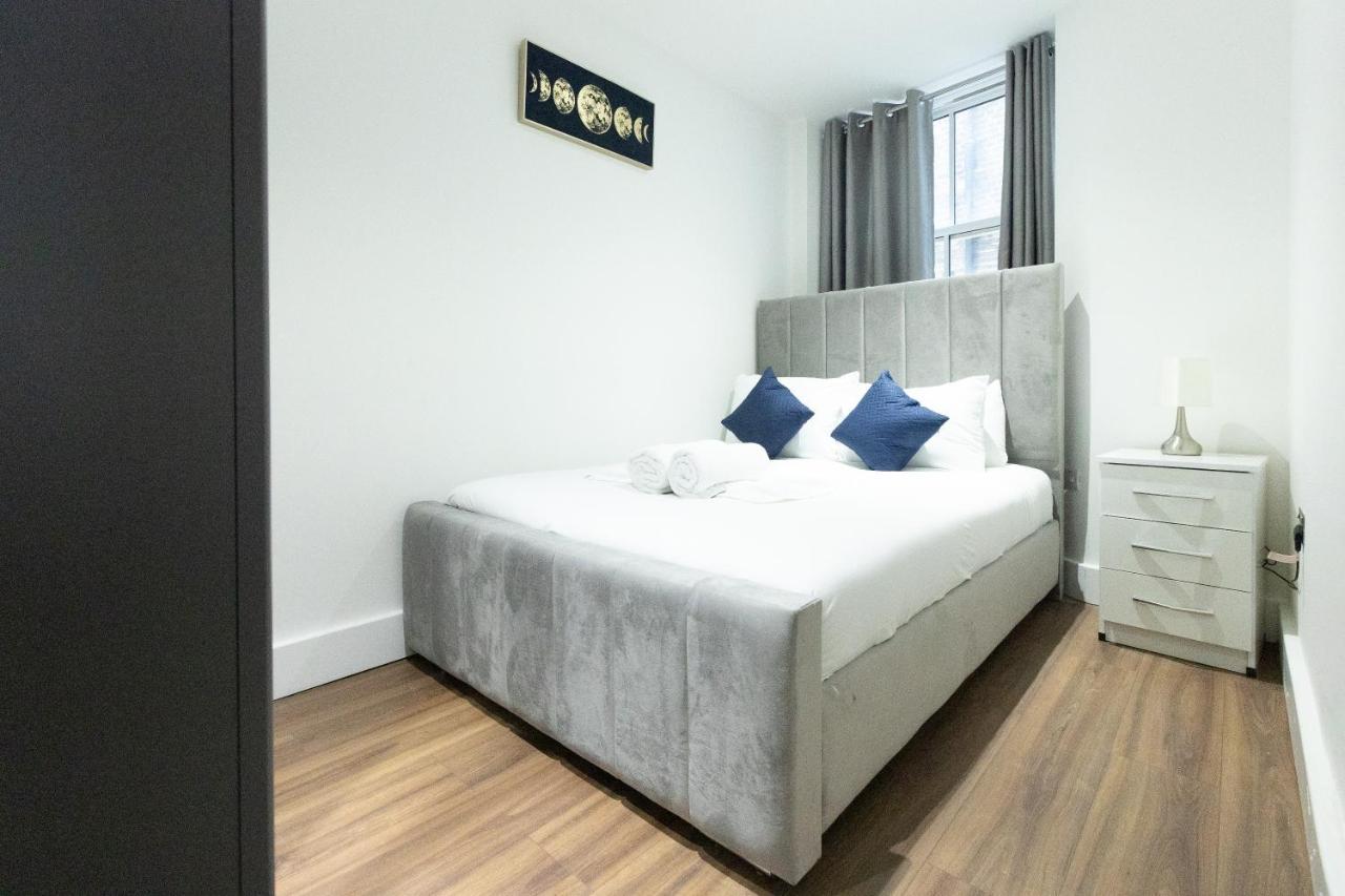 Imperial Liverpool Street Apartment London