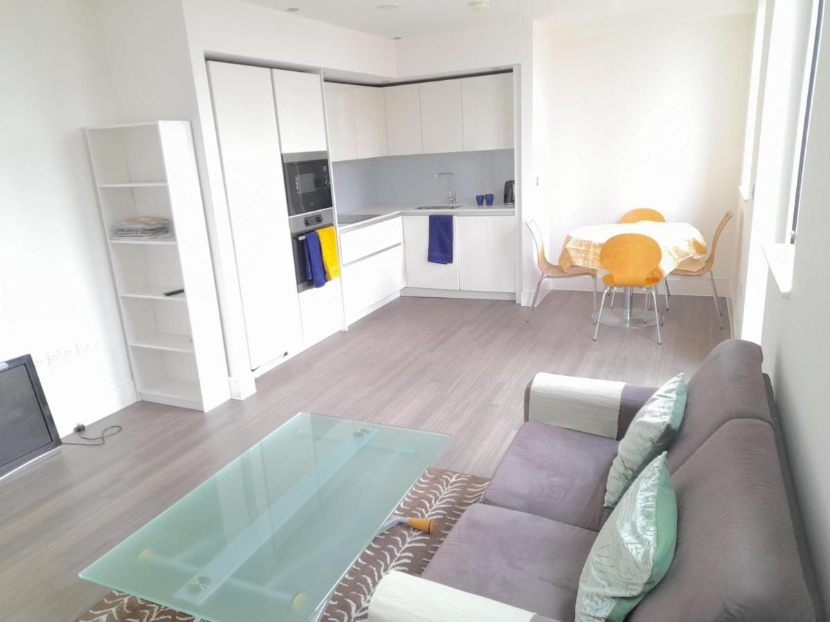 Two Bedroom Near Southall Station! * London