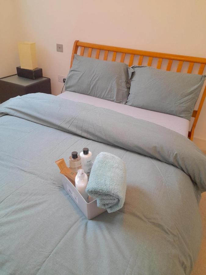 Two Bedroom Near Southall Station! *
