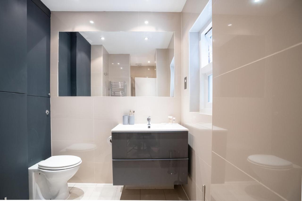 Three Bed With City View Shoreditch Perfect For Business Corporate By Belvilla Apartment London