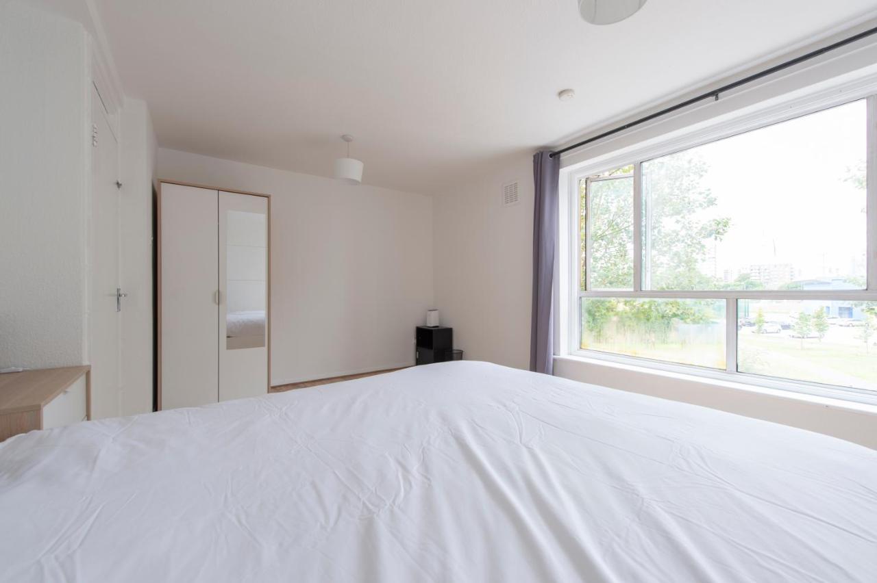 Apartment Modern Luxury By Mile End London