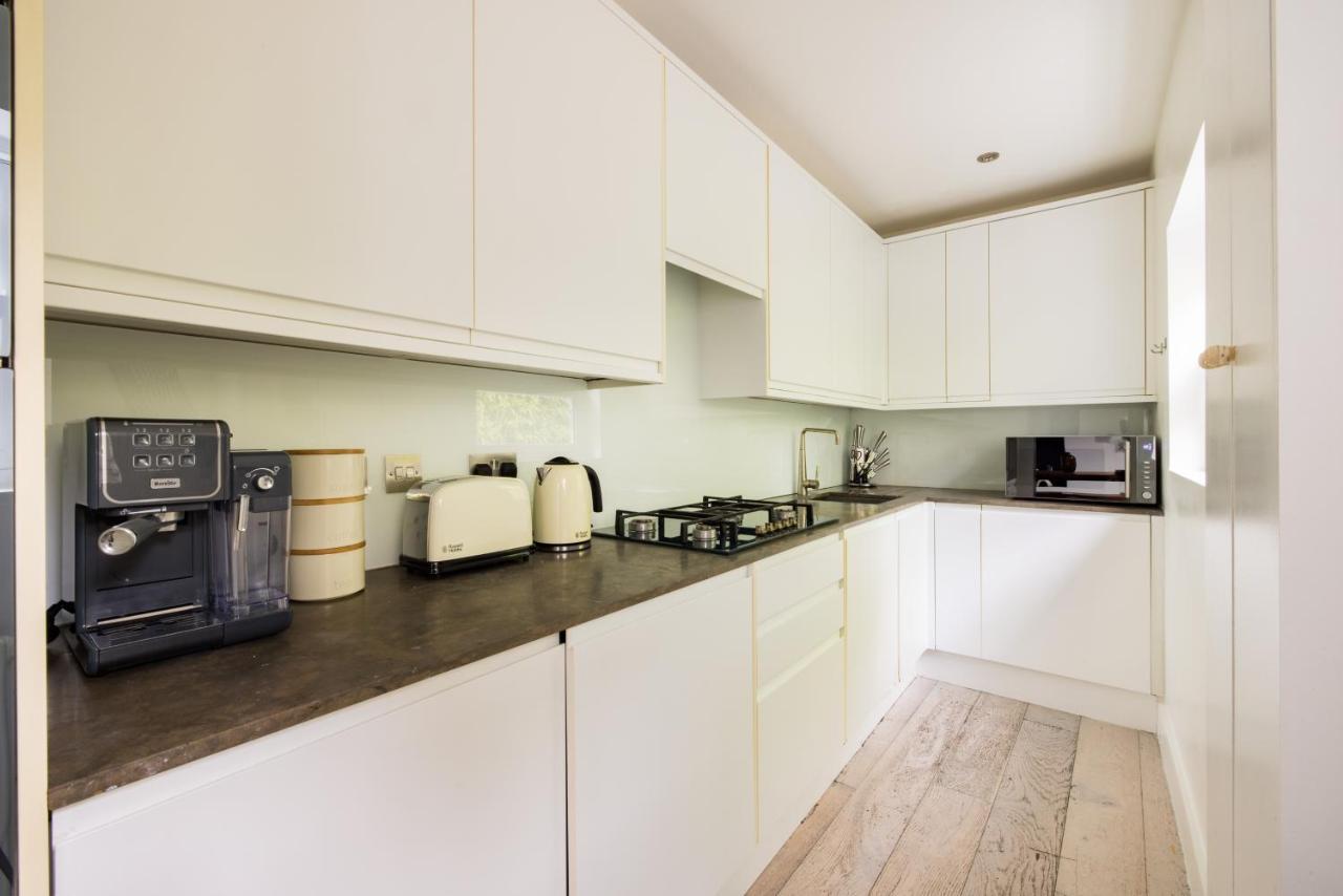 The East Dulwich House Apartment *