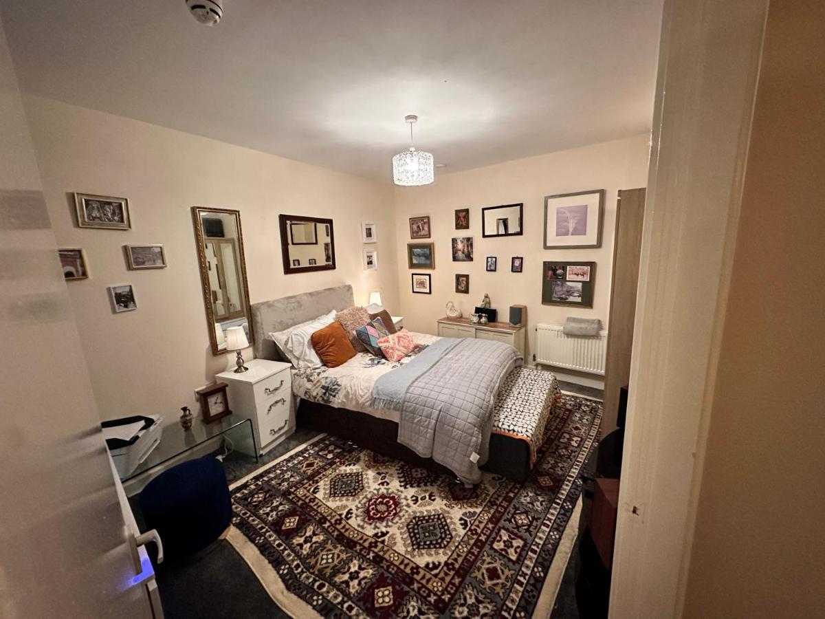 Private Room. In Zone 2 In Cousy Flat *