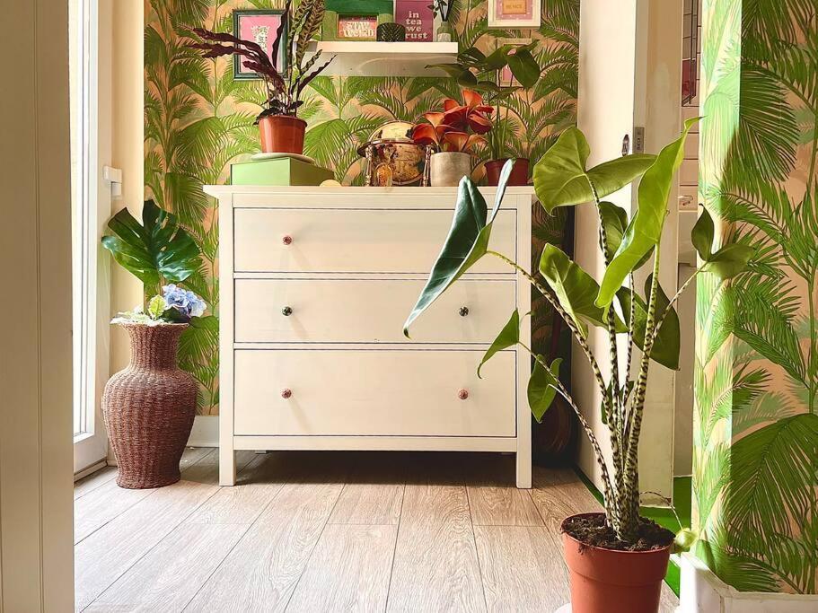 Apartment With Cosy Garden In *