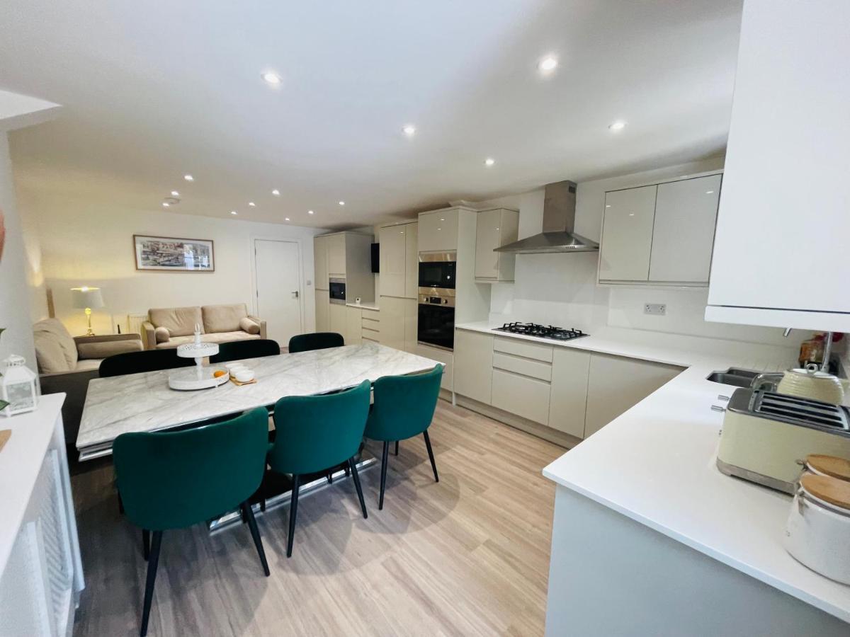 Guest house Riverside Double Garden View E14