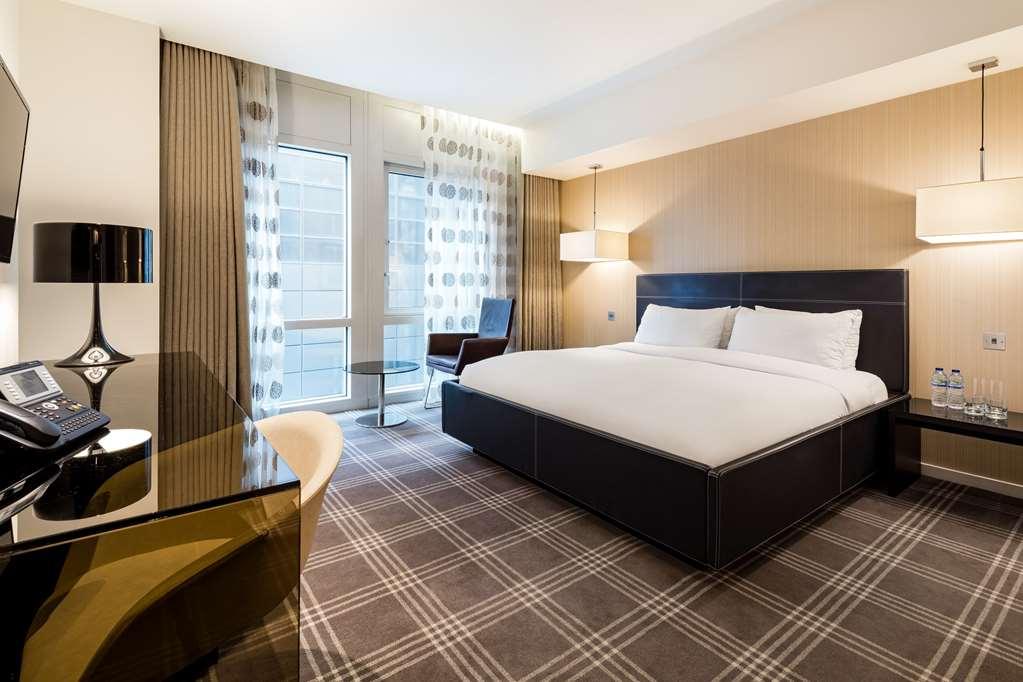 Radisson Blu Edwardian New Providence Wharf London