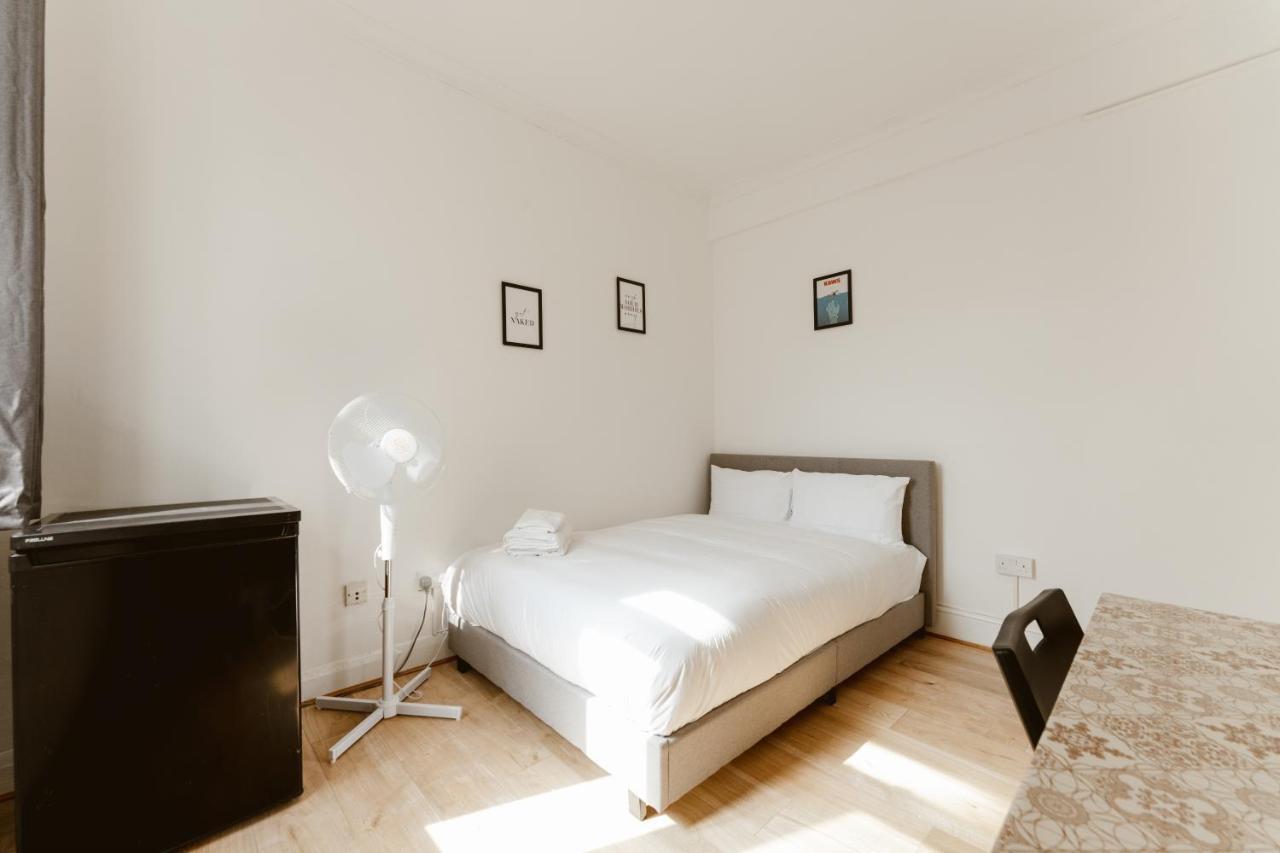 Leyton Comfy Double -50 Guest house