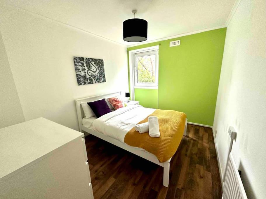 Garden Flat Whitechapel Apartment