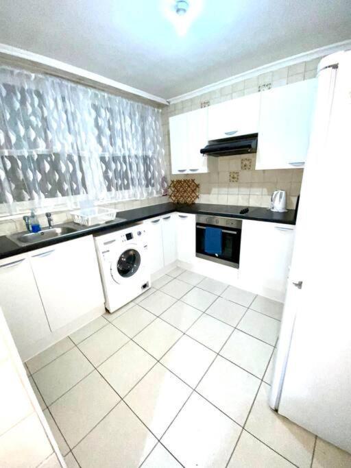 Garden Flat Whitechapel * London