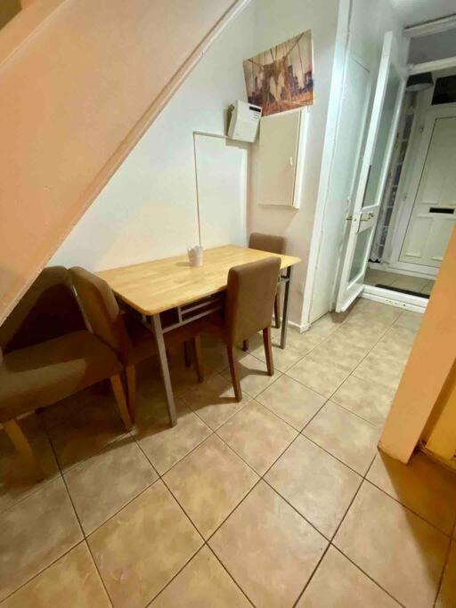Garden Flat Whitechapel Apartment