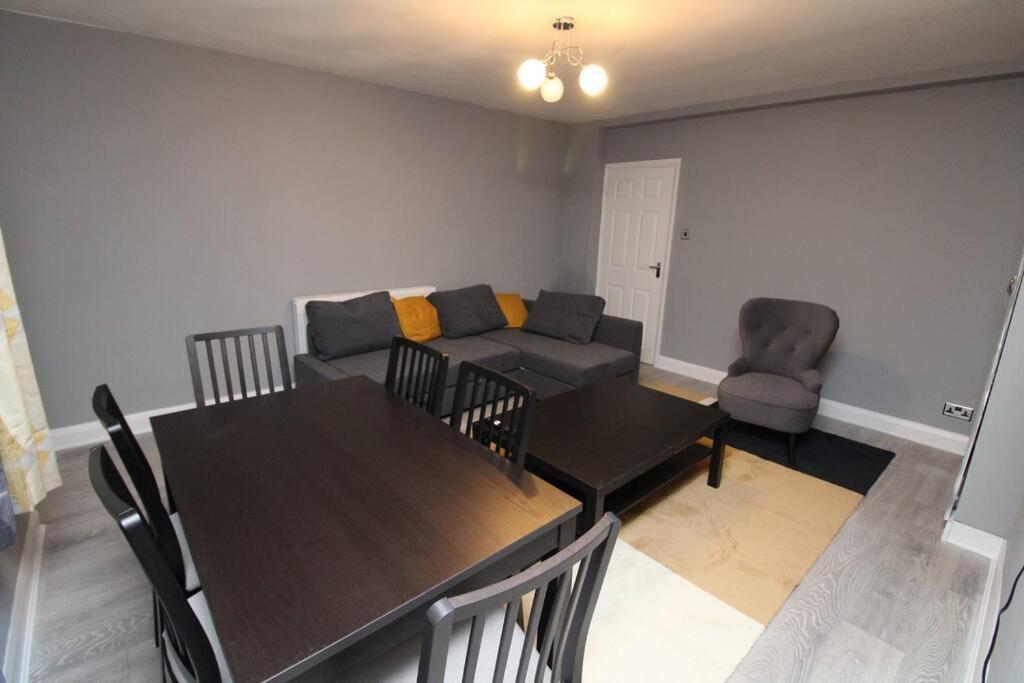 Apartment Modern 2 Bed Close To City London