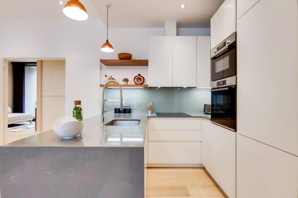 11 Borough - Bright & Spacious 2-bed Near Bridge Apartamento Londres