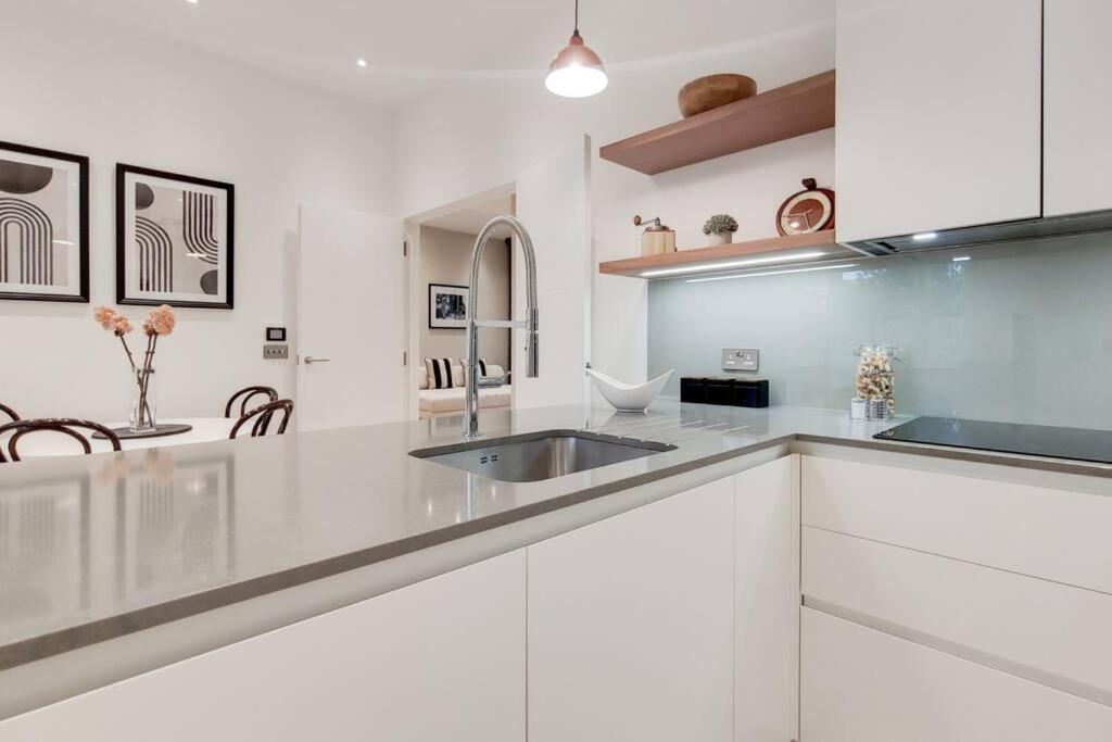 11 Borough - Bright & Spacious 2-bed Near Bridge Londres
