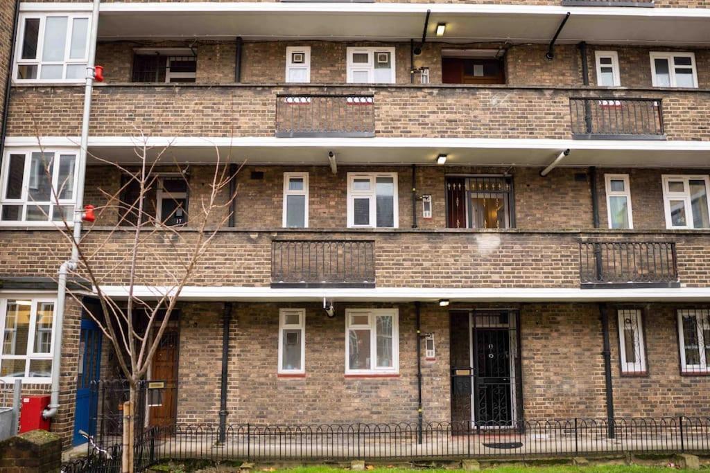 Apartment Flat/apartment - Old St N1 *