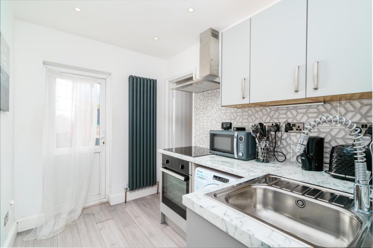 Apartment Modern 2 Bed Close To Westfield Stratford Mall With Garden London