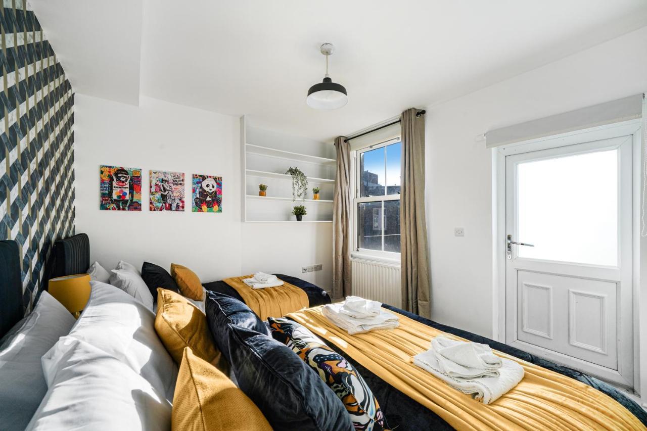 Central Hackney Abode - Balcony Appartement