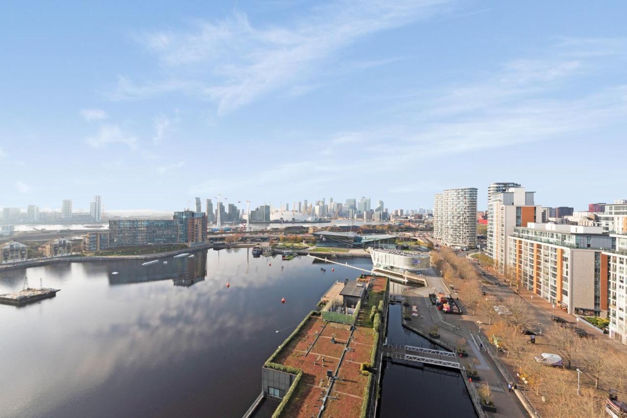 Apartment Excel 3 Bedroom Near City Airport And O2 Arena *