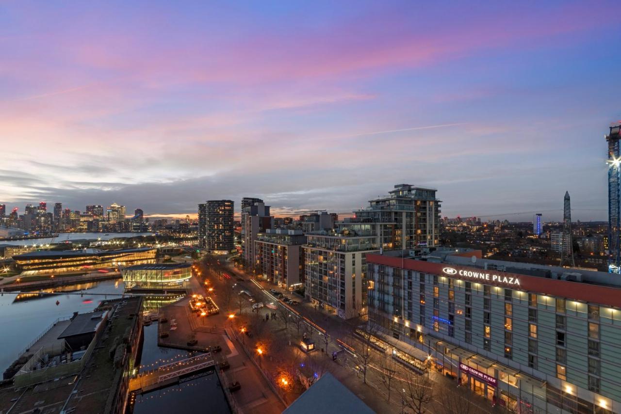 Apartment Excel 3 Bedroom Near City Airport And O2 Arena