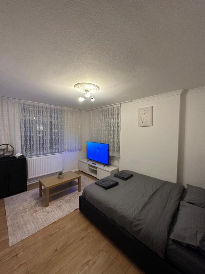 Homestay Spacious Private In The Heart Of Dalston, Hackney London