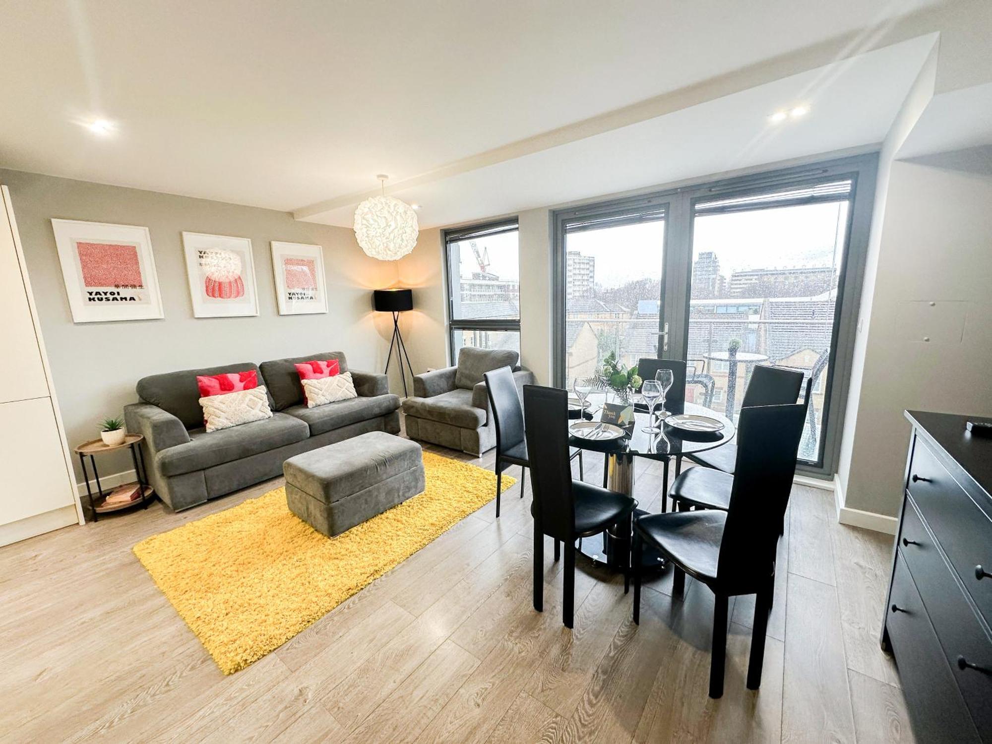 Apartment Contemporary With Private Terraces In Shoreditch, Hoxton, Islington London