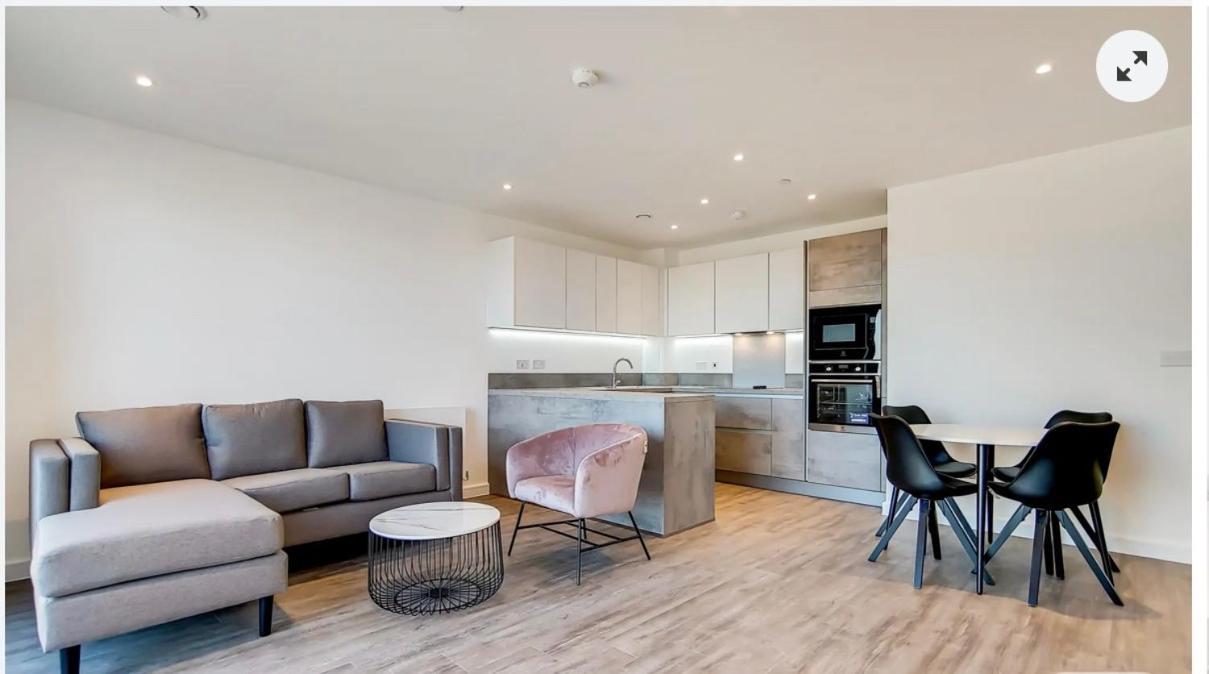 Modern With Free 24hours Gym Apartment