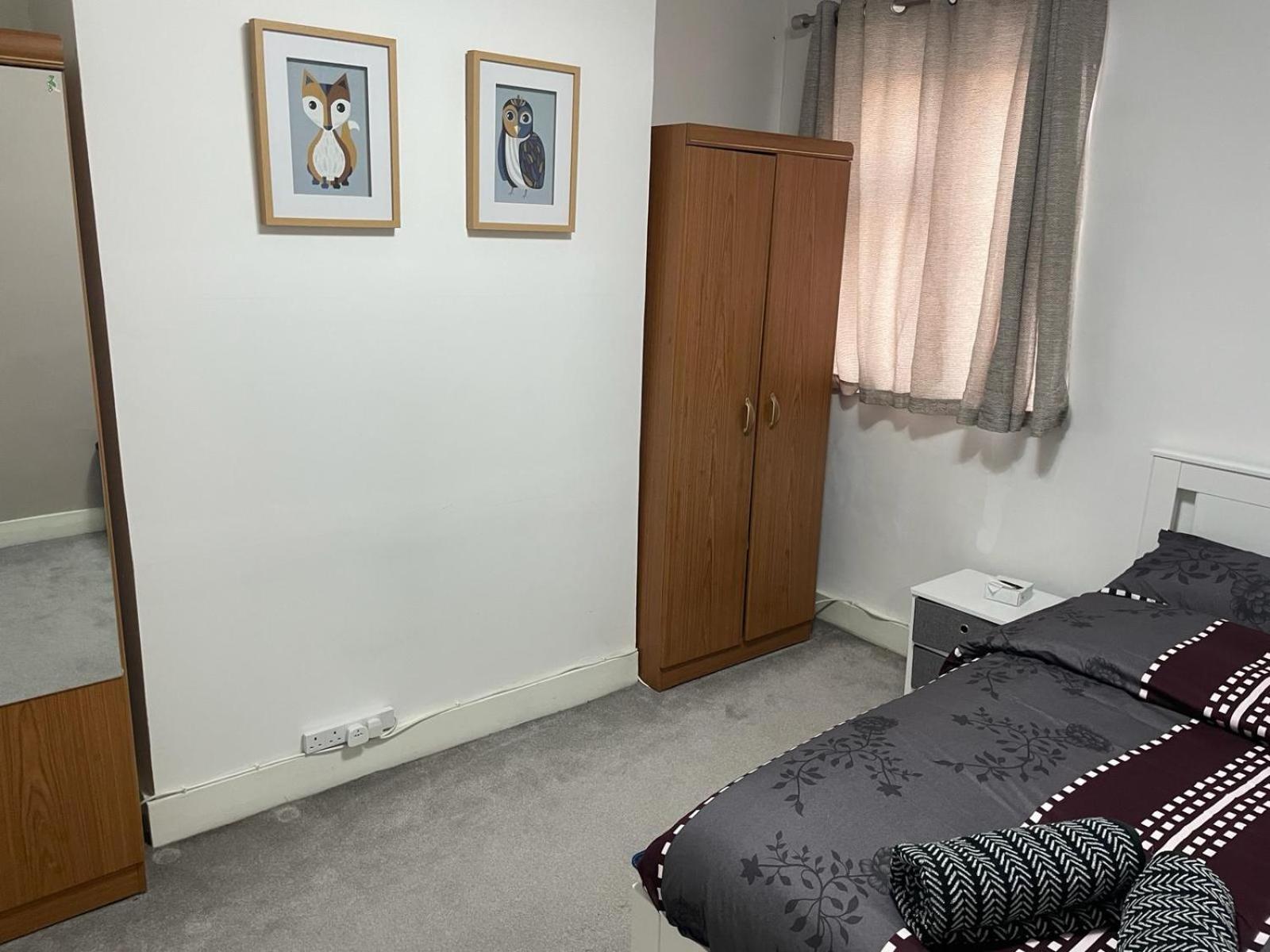 Guest house Rahal Compton London